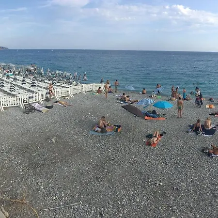Studio Carré D'or Situé à 50 M De La Plage *